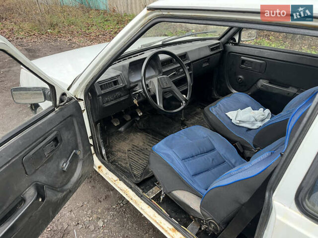 Белый ЗАЗ 1102 Таврия, объемом двигателя 0 л и пробегом 100 тыс. км за 500 $, фото 4 на Automoto.ua