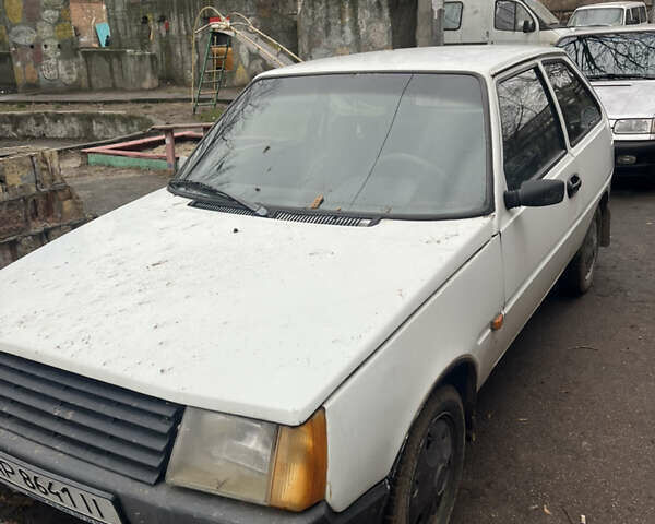 Білий ЗАЗ 1102 Таврія, об'ємом двигуна 1.09 л та пробігом 200 тис. км за 1300 $, фото 1 на Automoto.ua