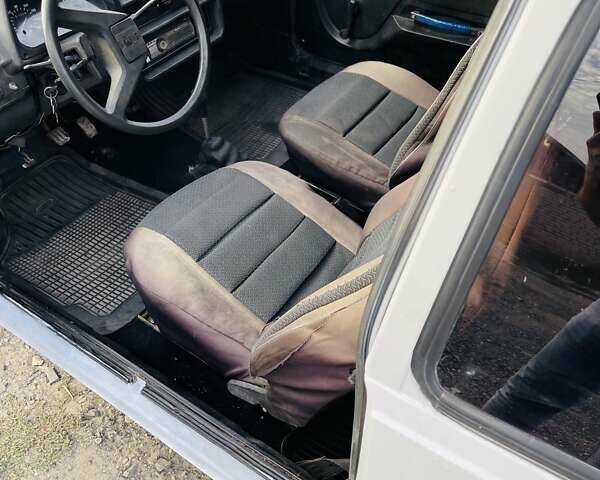 Білий ЗАЗ 1102 Таврія, об'ємом двигуна 1.1 л та пробігом 200 тис. км за 677 $, фото 5 на Automoto.ua
