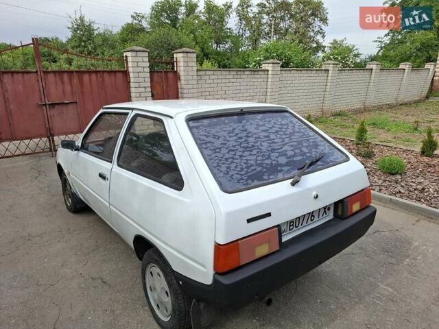 Белый ЗАЗ 1102 Таврия, объемом двигателя 0 л и пробегом 20 тыс. км за 750 $, фото 3 на Automoto.ua