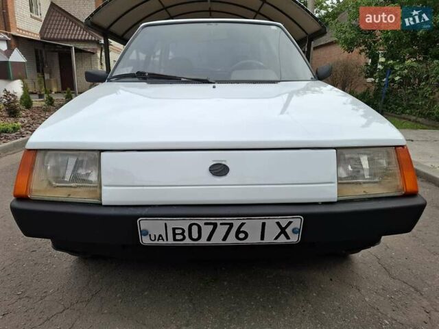 Белый ЗАЗ 1102 Таврия, объемом двигателя 0 л и пробегом 20 тыс. км за 750 $, фото 6 на Automoto.ua