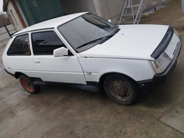 Белый ЗАЗ 1102 Таврия, объемом двигателя 1 л и пробегом 135 тыс. км за 616 $, фото 2 на Automoto.ua