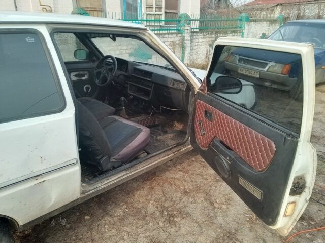 Белый ЗАЗ 1102 Таврия, объемом двигателя 0 л и пробегом 3 тыс. км за 390 $, фото 6 на Automoto.ua
