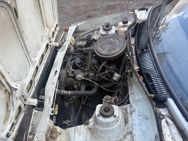 Белый ЗАЗ 1102 Таврия, объемом двигателя 1.1 л и пробегом 250 тыс. км за 385 $, фото 5 на Automoto.ua