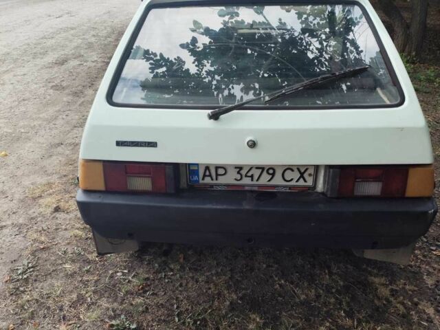 Белый ЗАЗ 1102 Таврия, объемом двигателя 1.1 л и пробегом 85 тыс. км за 808 $, фото 3 на Automoto.ua