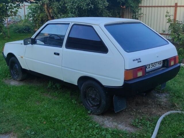 Білий ЗАЗ 1102 Таврія, об'ємом двигуна 1.1 л та пробігом 250 тис. км за 500 $, фото 2 на Automoto.ua