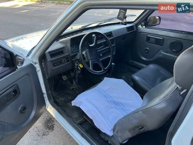 Белый ЗАЗ 1102 Таврия, объемом двигателя 1.1 л и пробегом 300 тыс. км за 900 $, фото 18 на Automoto.ua