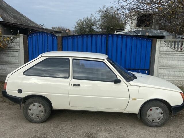Белый ЗАЗ 1102 Таврия, объемом двигателя 1.1 л и пробегом 60 тыс. км за 714 $, фото 1 на Automoto.ua