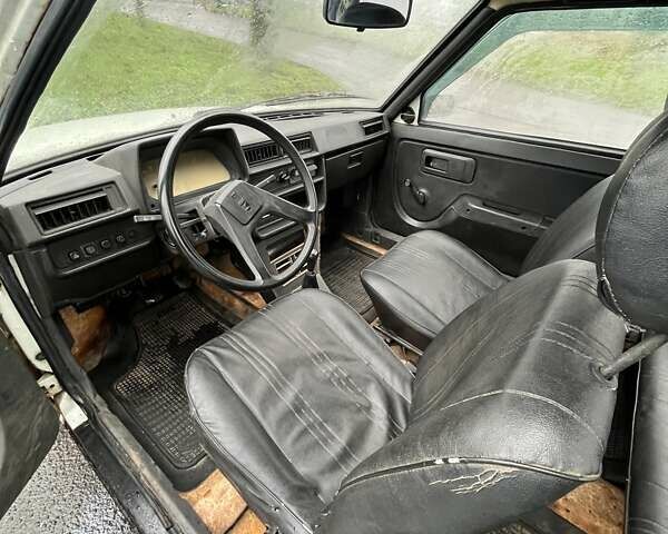 Белый ЗАЗ 1102 Таврия, объемом двигателя 1.2 л и пробегом 150 тыс. км за 600 $, фото 7 на Automoto.ua