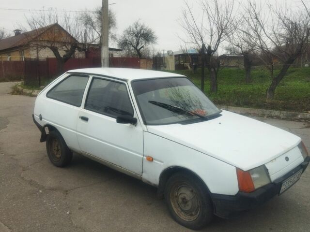 Белый ЗАЗ 1102 Таврия, объемом двигателя 1.1 л и пробегом 98 тыс. км за 309 $, фото 2 на Automoto.ua