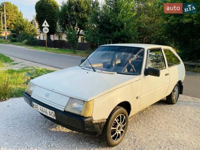 Белый ЗАЗ 1102 Таврия, объемом двигателя 1.1 л и пробегом 254 тыс. км за 550 $, фото 1 на Automoto.ua