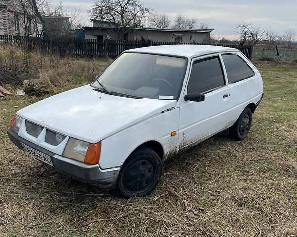 Белый ЗАЗ 1102 Таврия, объемом двигателя 1.2 л и пробегом 121 тыс. км за 400 $, фото 3 на Automoto.ua
