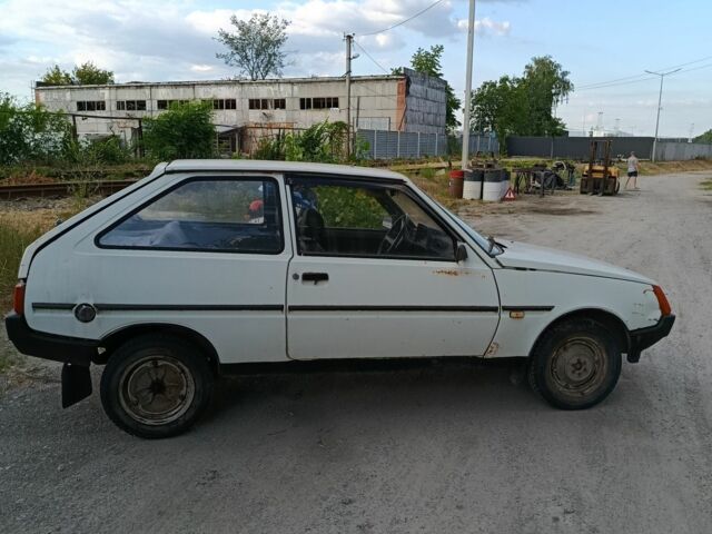 Белый ЗАЗ 1102 Таврия, объемом двигателя 0 л и пробегом 30 тыс. км за 350 $, фото 4 на Automoto.ua