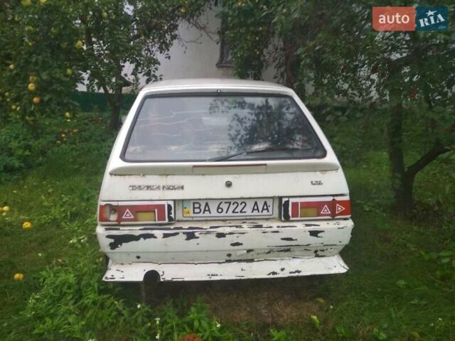 Белый ЗАЗ 1102 Таврия, объемом двигателя 1.2 л и пробегом 208 тыс. км за 550 $, фото 12 на Automoto.ua