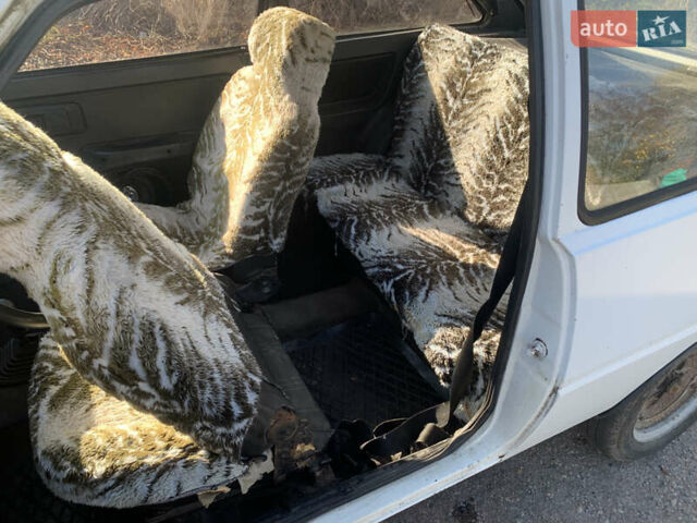 Білий ЗАЗ 1102 Таврія, об'ємом двигуна 0 л та пробігом 100 тис. км за 689 $, фото 3 на Automoto.ua