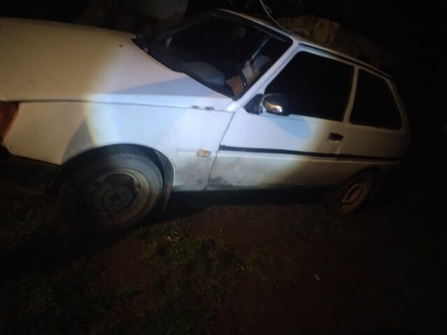 Белый ЗАЗ 1102 Таврия, объемом двигателя 1 л и пробегом 100 тыс. км за 750 $, фото 4 на Automoto.ua