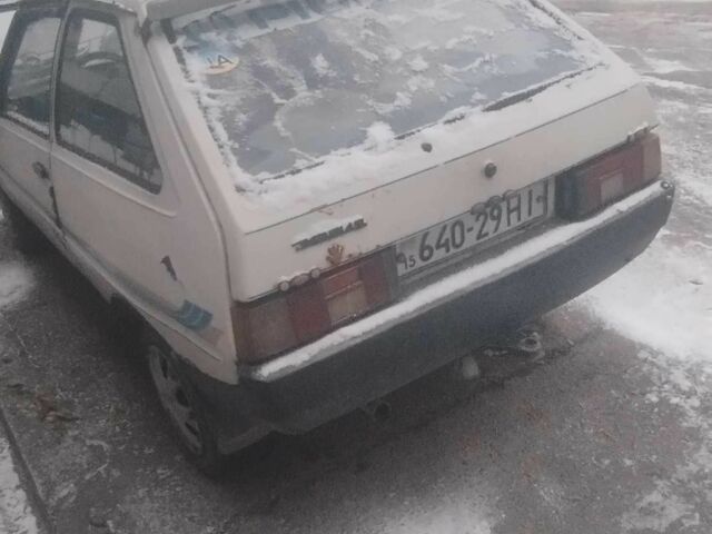 Белый ЗАЗ 1102 Таврия, объемом двигателя 1.1 л и пробегом 190 тыс. км за 403 $, фото 2 на Automoto.ua