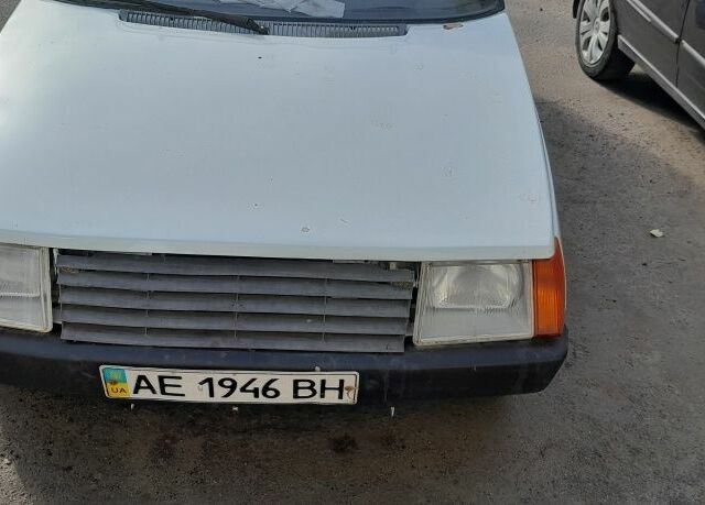 Белый ЗАЗ 1102 Таврия, объемом двигателя 1.1 л и пробегом 160 тыс. км за 700 $, фото 3 на Automoto.ua