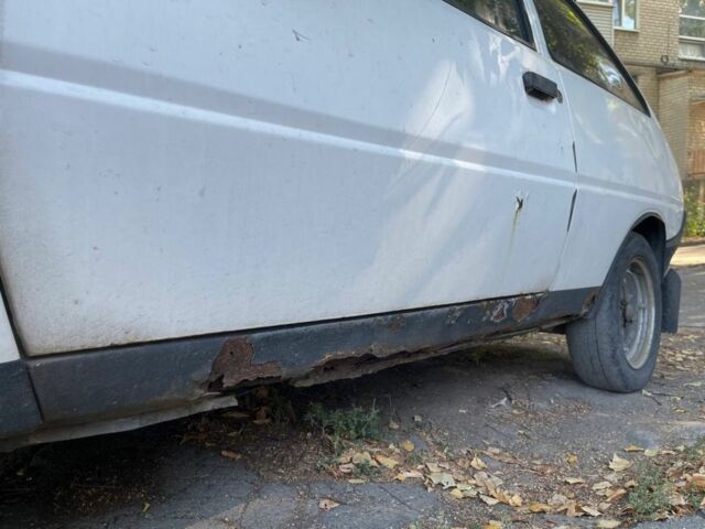 Белый ЗАЗ 1102 Таврия, объемом двигателя 1.1 л и пробегом 100 тыс. км за 534 $, фото 7 на Automoto.ua