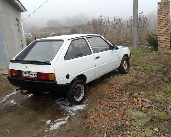 Белый ЗАЗ 1102 Таврия, объемом двигателя 1.2 л и пробегом 200 тыс. км за 527 $, фото 1 на Automoto.ua