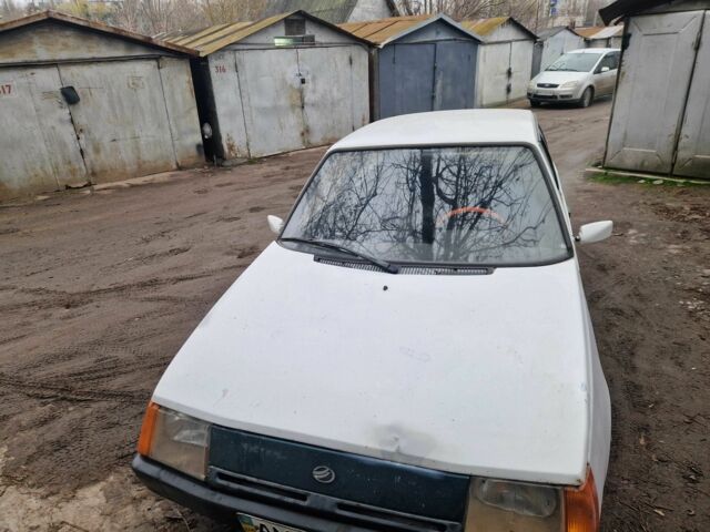 Білий ЗАЗ 1102 Таврія, об'ємом двигуна 0 л та пробігом 100 тис. км за 308 $, фото 1 на Automoto.ua