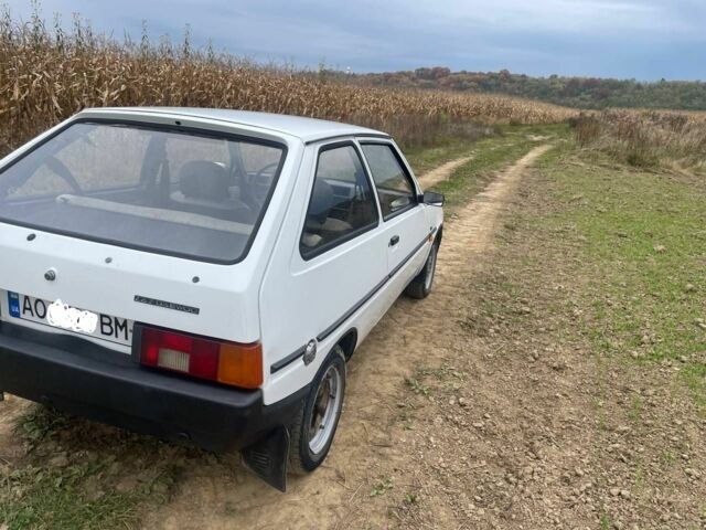 Белый ЗАЗ 1102 Таврия, объемом двигателя 1.2 л и пробегом 28 тыс. км за 1400 $, фото 2 на Automoto.ua