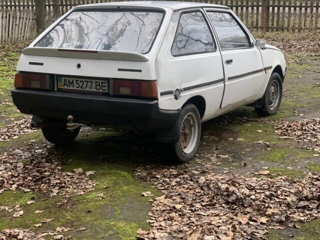 Белый ЗАЗ 1102 Таврия, объемом двигателя 1.1 л и пробегом 85 тыс. км за 535 $, фото 4 на Automoto.ua