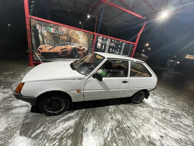 Белый ЗАЗ 1102 Таврия, объемом двигателя 1.1 л и пробегом 1000 тыс. км за 850 $, фото 4 на Automoto.ua