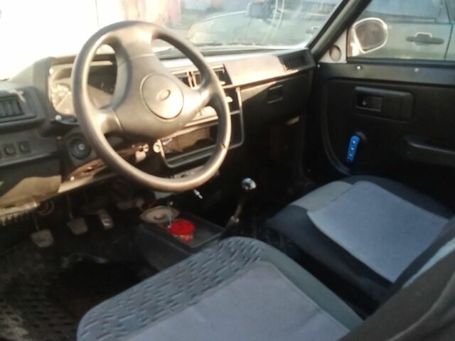 Белый ЗАЗ 1102 Таврия, объемом двигателя 1.2 л и пробегом 156 тыс. км за 550 $, фото 3 на Automoto.ua