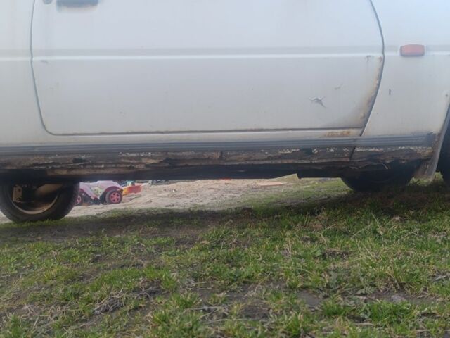 Білий ЗАЗ 1102 Таврія, об'ємом двигуна 1.2 л та пробігом 200 тис. км за 350 $, фото 4 на Automoto.ua