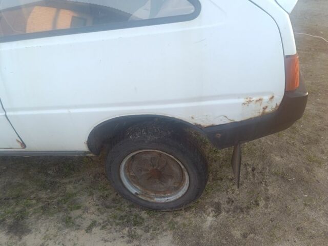 Білий ЗАЗ 1102 Таврія, об'ємом двигуна 1.2 л та пробігом 200 тис. км за 350 $, фото 6 на Automoto.ua