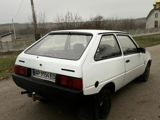 Белый ЗАЗ 1102 Таврия, объемом двигателя 1.2 л и пробегом 250 тыс. км за 550 $, фото 2 на Automoto.ua