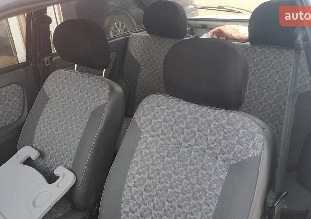 Белый ЗАЗ 1102 Таврия, объемом двигателя 1.3 л и пробегом 165 тыс. км за 1400 $, фото 10 на Automoto.ua