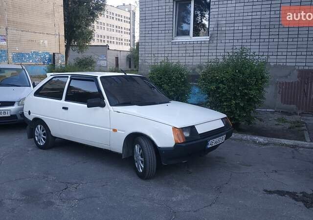 Белый ЗАЗ 1102 Таврия, объемом двигателя 1.3 л и пробегом 165 тыс. км за 1400 $, фото 1 на Automoto.ua