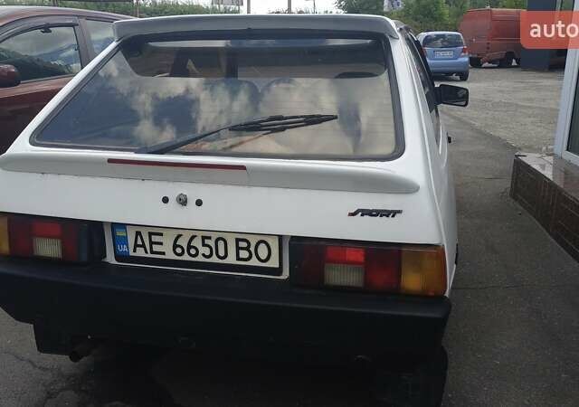 Белый ЗАЗ 1102 Таврия, объемом двигателя 1.3 л и пробегом 165 тыс. км за 1400 $, фото 4 на Automoto.ua