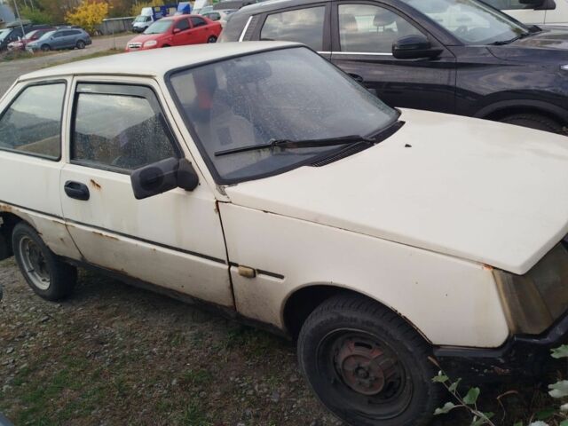 Белый ЗАЗ 1102 Таврия, объемом двигателя 1.2 л и пробегом 100 тыс. км за 550 $, фото 3 на Automoto.ua