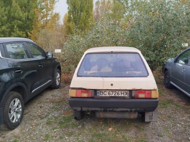 Белый ЗАЗ 1102 Таврия, объемом двигателя 1.2 л и пробегом 100 тыс. км за 550 $, фото 6 на Automoto.ua