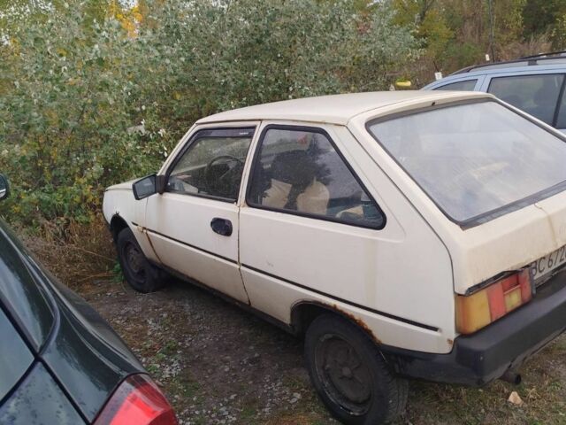 Белый ЗАЗ 1102 Таврия, объемом двигателя 1.2 л и пробегом 100 тыс. км за 290 $, фото 3 на Automoto.ua