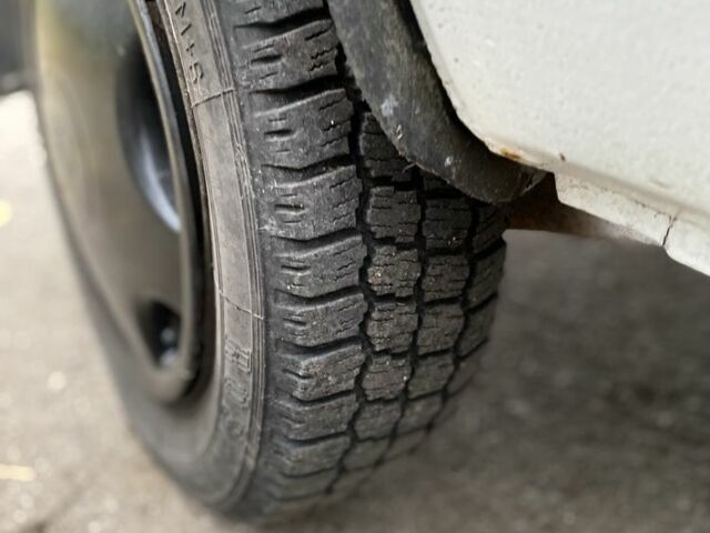 Белый ЗАЗ 1102 Таврия, объемом двигателя 1.2 л и пробегом 250 тыс. км за 550 $, фото 4 на Automoto.ua