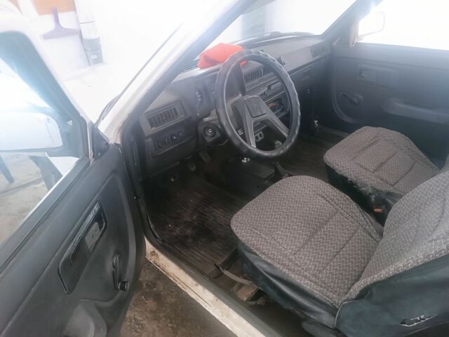 Белый ЗАЗ 1102 Таврия, объемом двигателя 1 л и пробегом 380 тыс. км за 550 $, фото 5 на Automoto.ua