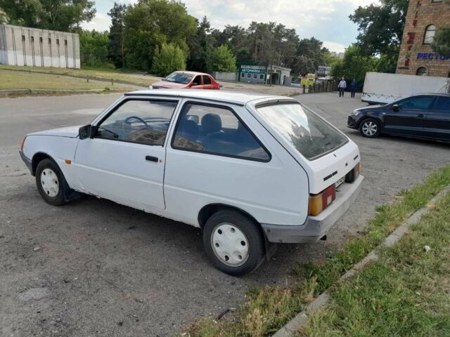 Белый ЗАЗ 1102 Таврия, объемом двигателя 0 л и пробегом 140 тыс. км за 651 $, фото 3 на Automoto.ua