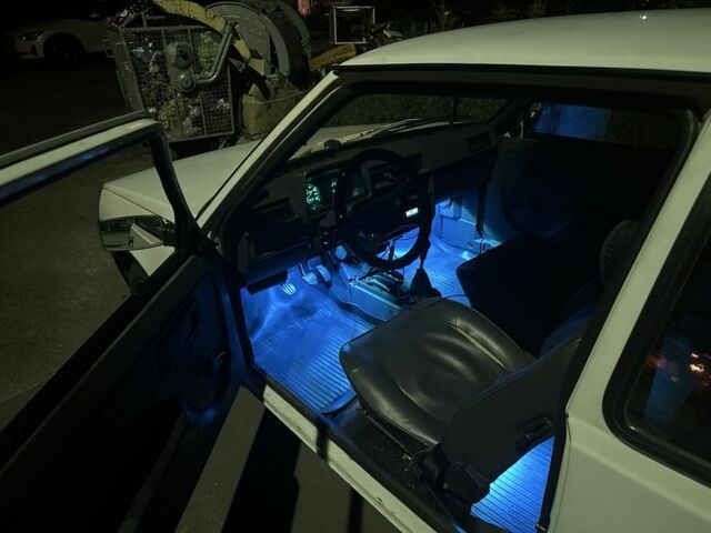 Белый ЗАЗ 1102 Таврия, объемом двигателя 1.1 л и пробегом 250 тыс. км за 1100 $, фото 4 на Automoto.ua