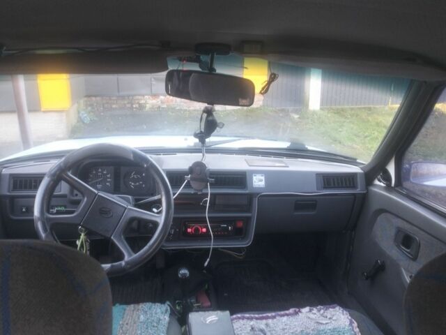 Белый ЗАЗ 1102 Таврия, объемом двигателя 1.2 л и пробегом 250 тыс. км за 828 $, фото 5 на Automoto.ua