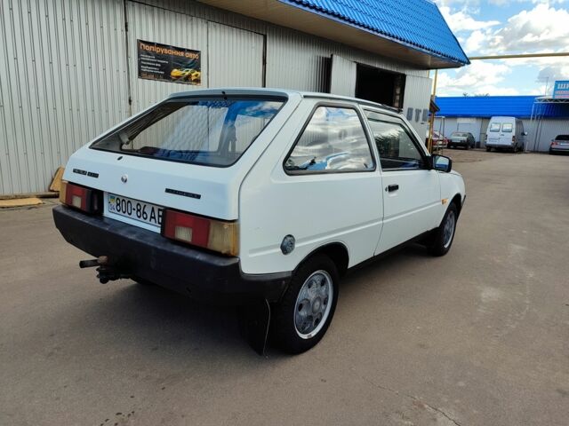 Белый ЗАЗ 1102 Таврия, объемом двигателя 1.3 л и пробегом 49 тыс. км за 1335 $, фото 4 на Automoto.ua