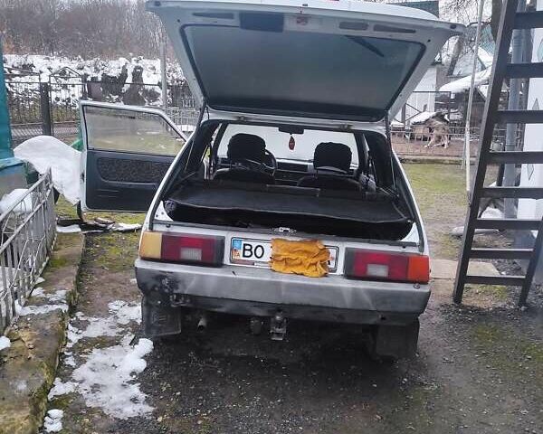 Белый ЗАЗ 1102 Таврия, объемом двигателя 1.2 л и пробегом 140 тыс. км за 999 $, фото 4 на Automoto.ua