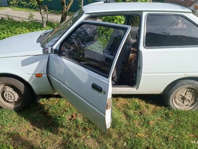 Білий ЗАЗ 1102 Таврія, об'ємом двигуна 1.1 л та пробігом 140 тис. км за 341 $, фото 2 на Automoto.ua
