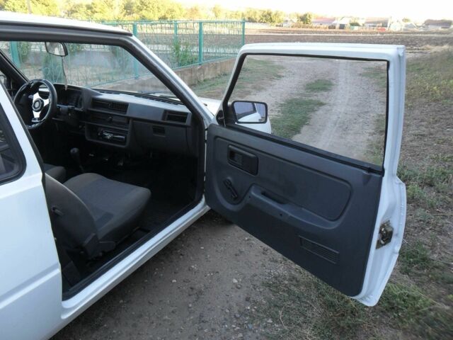 Белый ЗАЗ 1102 Таврия, объемом двигателя 1.1 л и пробегом 34 тыс. км за 1450 $, фото 10 на Automoto.ua