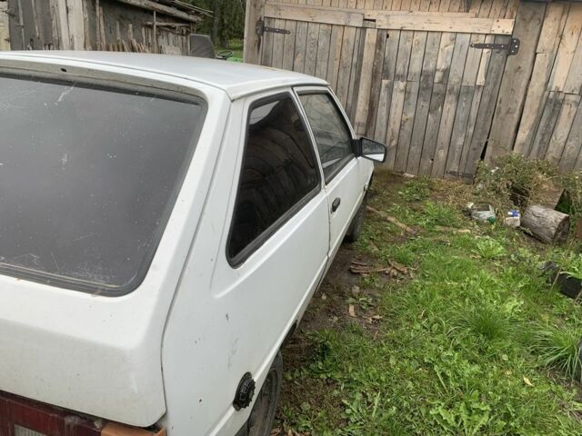 Белый ЗАЗ 1102 Таврия, объемом двигателя 5 л и пробегом 450 тыс. км за 650 $, фото 1 на Automoto.ua