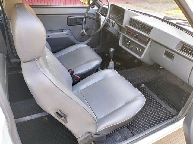 Белый ЗАЗ 1102 Таврия, объемом двигателя 1.1 л и пробегом 1 тыс. км за 2500 $, фото 9 на Automoto.ua