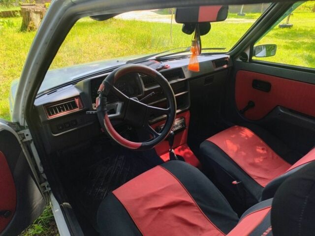 Белый ЗАЗ 1102 Таврия, объемом двигателя 1.2 л и пробегом 32 тыс. км за 900 $, фото 6 на Automoto.ua